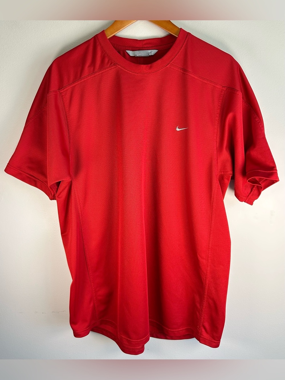 Nike Men's Mesh T-Shirt XL Gray Swoosh Athletic Red Silver Tag Vintage Y2K EUC